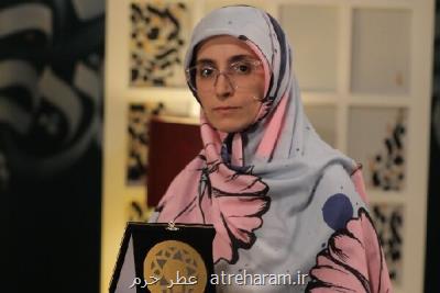 رسانه ها القا می کنند که زن برای بی بند و باری آفریده شده است