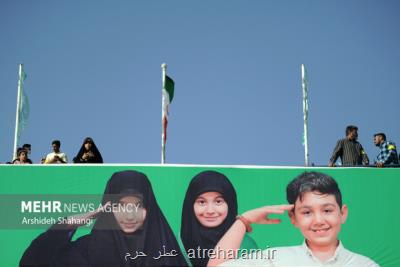 نباید سرود سلام فرمانده یک کنش گری حاکمیتی نشان داده شود