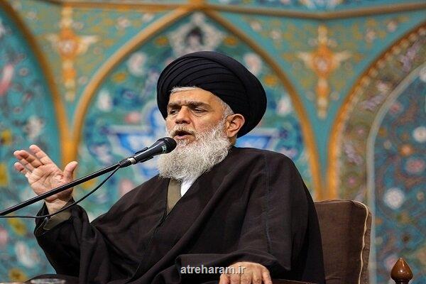 پرهیز از نزاع امت، تجلی نور ولایت در جامعه است