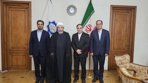 رییس سازمان فرهنگ و ارتباطات اسلامی در ارمنستان چه می کند؟