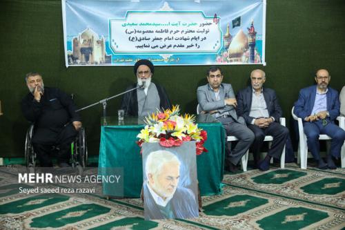 فضای مجازی، تبلیغ دشمنان و مشکل شدن ازدواج چالش های امروز است