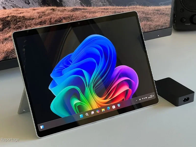 مقایسه سرفیس لپ تاپ استودیو ۲ با سرفیس پرو ۱۱