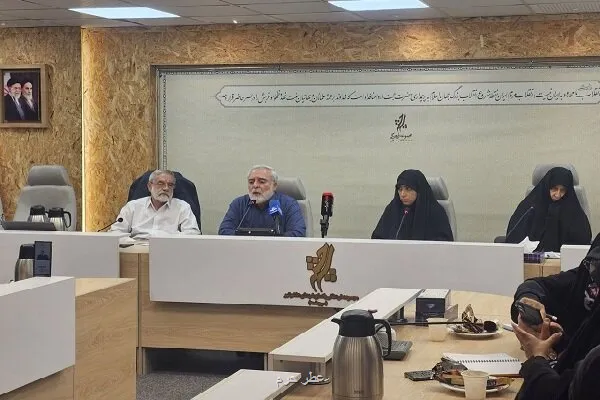 نیازمند انقلابی درون انقلاب هستیم