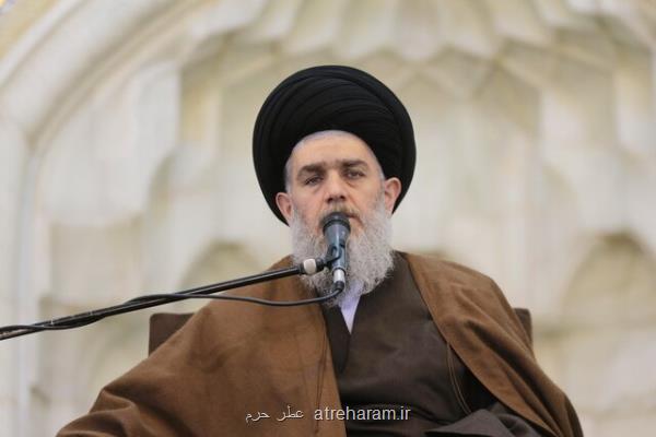 نگاه به نامحرم در فضای مجازی و حقیقی، نور چهره را از بین می‎برد